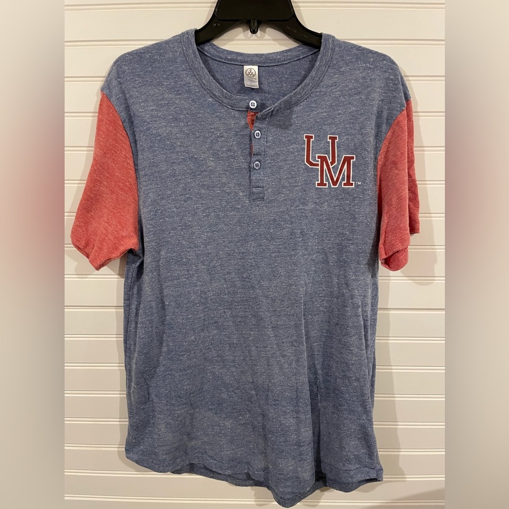 Vintage UM (University of Mississippi) T-shirt